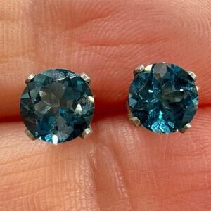 Blue Spinel Gemstone Solitaire 925 Sterling Silver Stud Earrings Tested Stamped